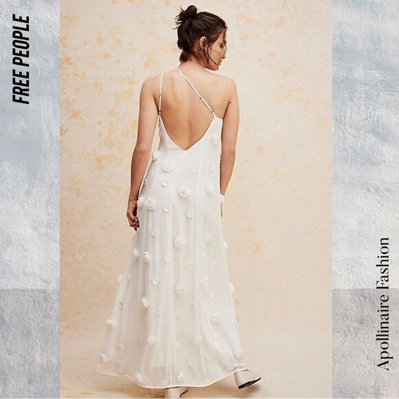 FREE PEOPLE BLOSSOM BLISS MAXI DRESS IN SNOW WHITE NWT SIZE 8 & 10 - Picture 4 of 10